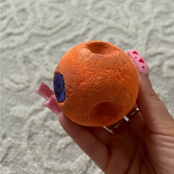 LUSH COSMETICS JUNE 2024 KITCHEN BOX EXCLUSIVE LAVA LAMP BATH BOMB - Picture 6 of 8